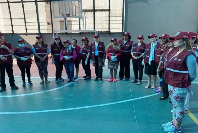 Participantes del curso de capacitacion para voluntarios